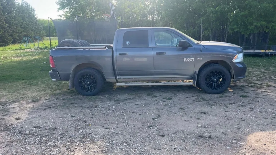 Dodge Ram 1500 2015 photo 3