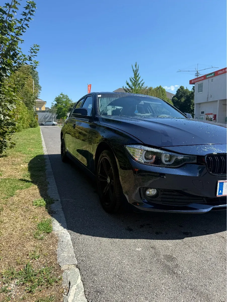 BMW 3 Series 2012 photo 3