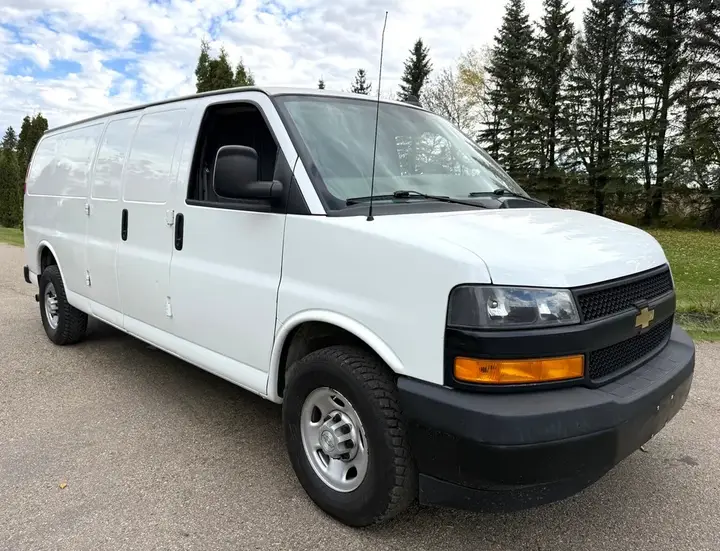 Chevrolet Express 2018 photo 3