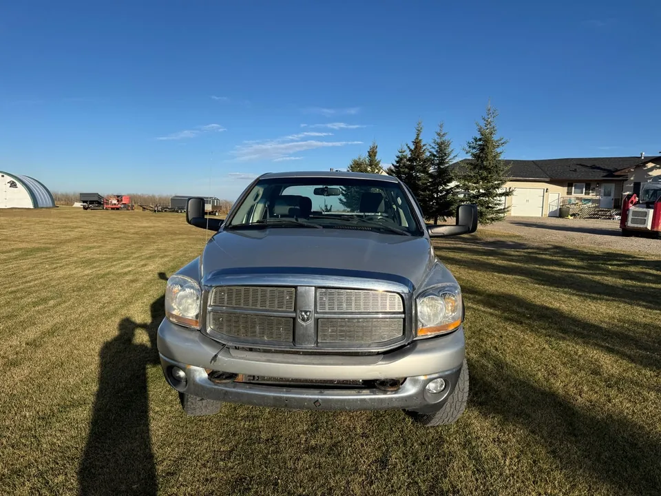Dodge Ram 3500 2006 photo 2