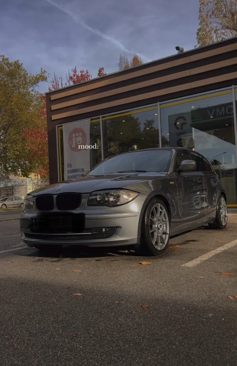 BMW 1 Series 2010 photo 2