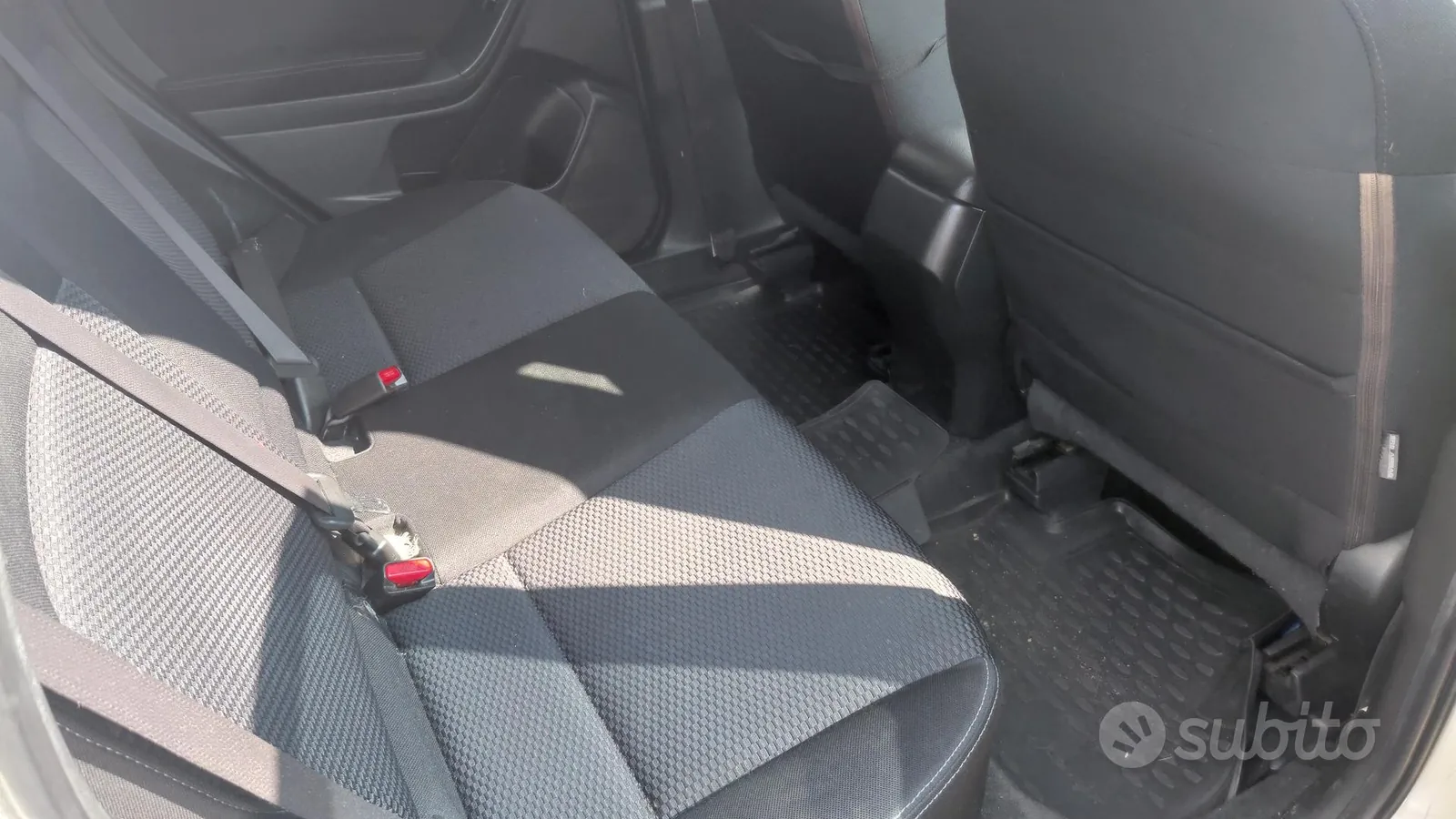 Subaru Forester 2014 photo 4