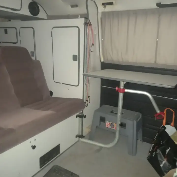 Volkswagen Caravelle 1985 photo 2