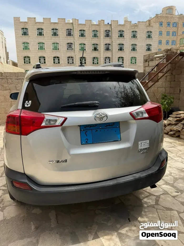 Toyota Rav 4 2014 photo 4