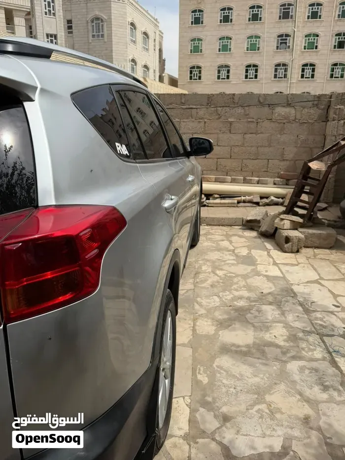 Toyota Rav 4 2014 photo 2