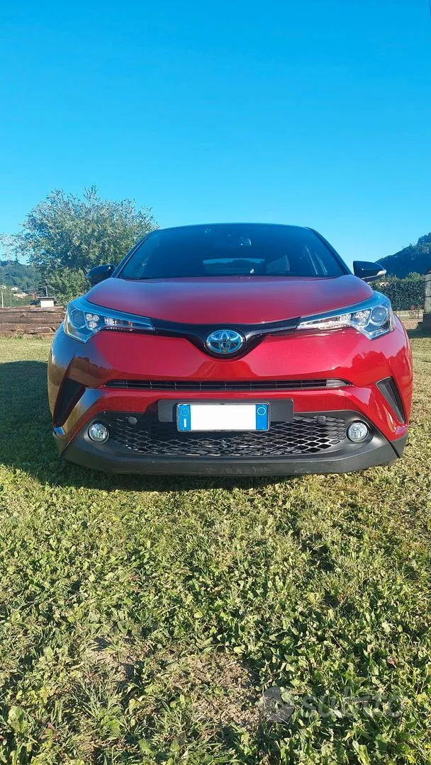 Toyota C-Hr 2018 photo 3