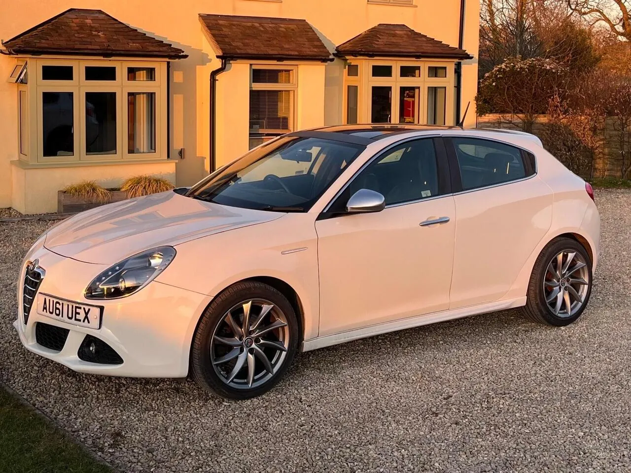 Alfa Romeo Giulietta 2011 photo 5