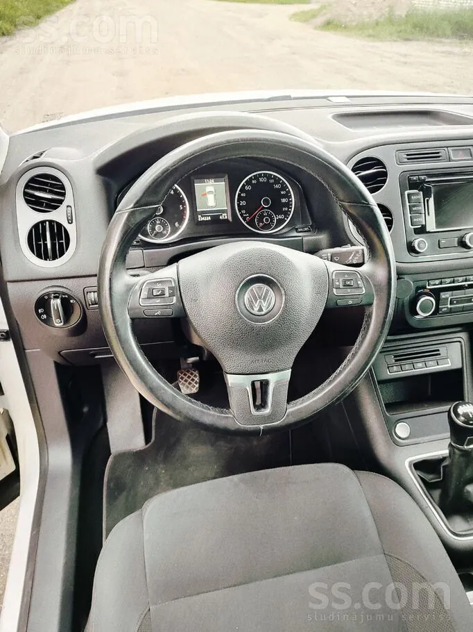 Volkswagen Tiguan 2012 photo 5