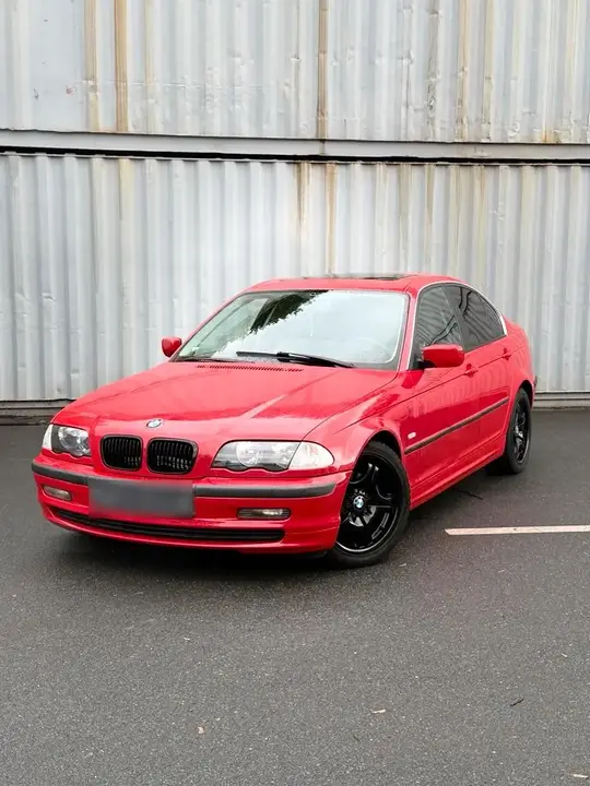 BMW 320I