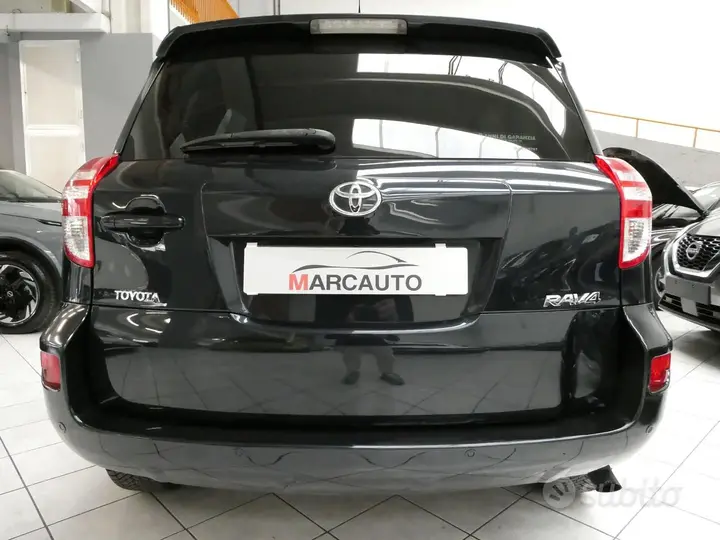 Toyota Rav4 2011 photo 3