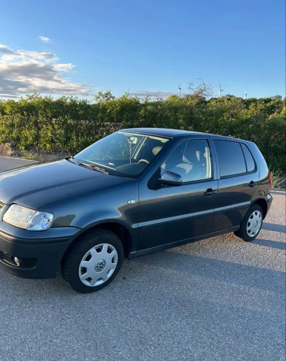 Volkswagen Polo 2001 photo 2