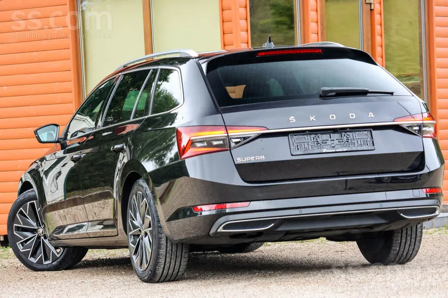 Skoda Superb 2023 photo 4