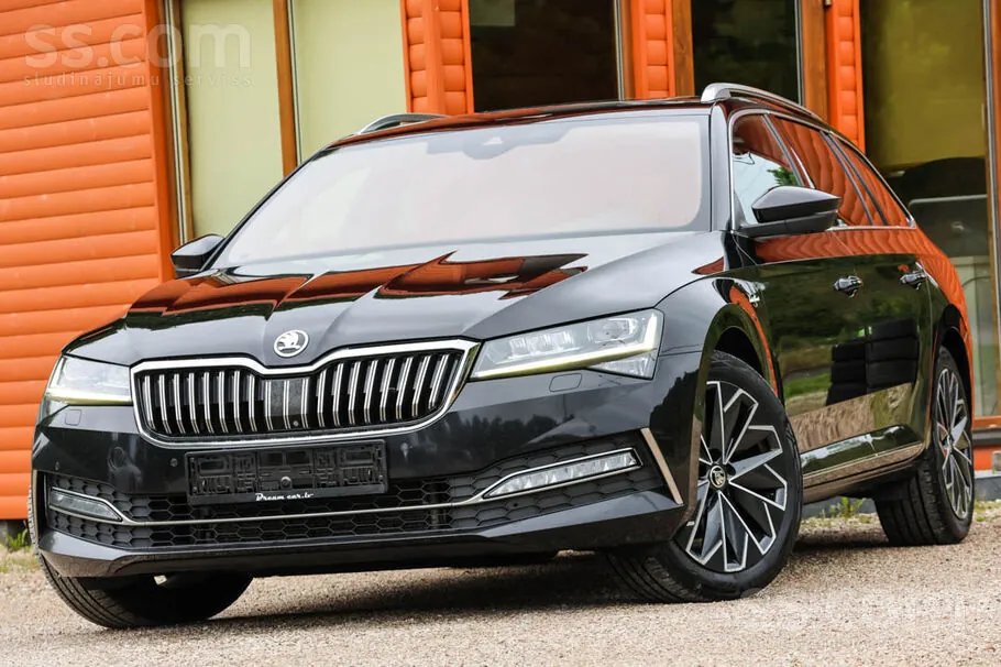 Skoda Superb 2023 photo 2