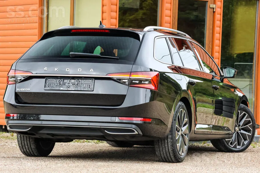 Skoda Superb 2023 photo 3