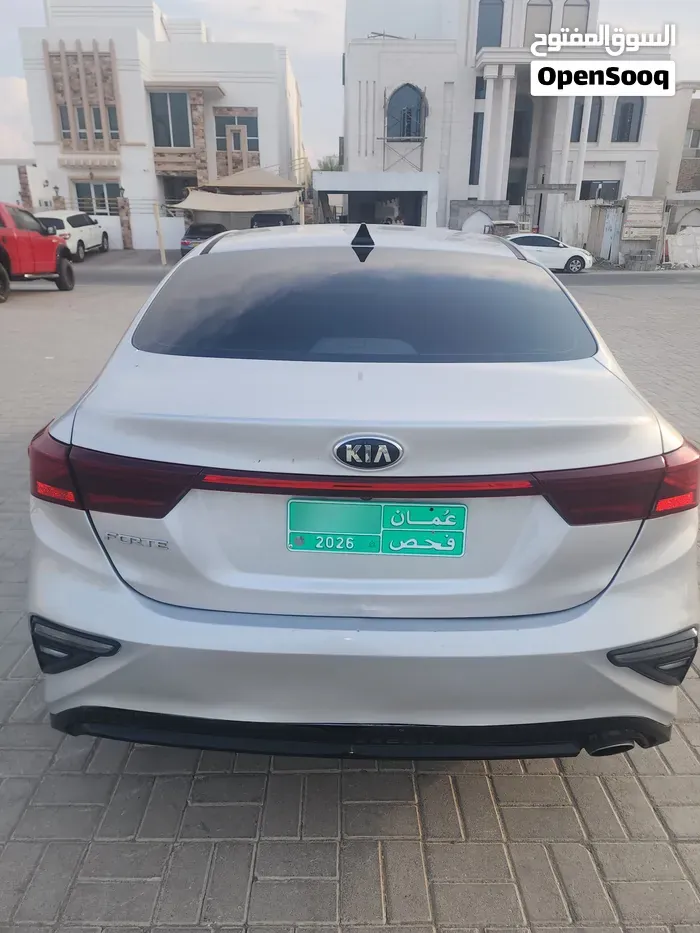 Kia Forte 2020 photo 2