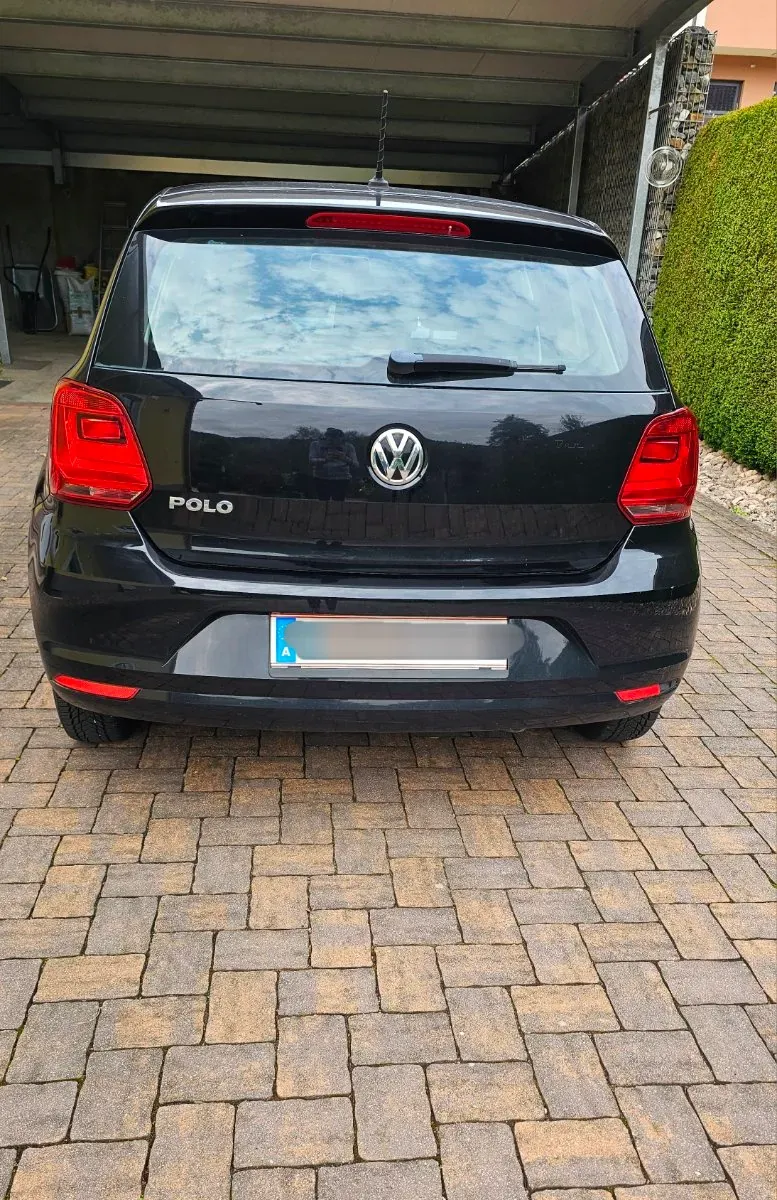 Volkswagen Polo 2015 photo 2