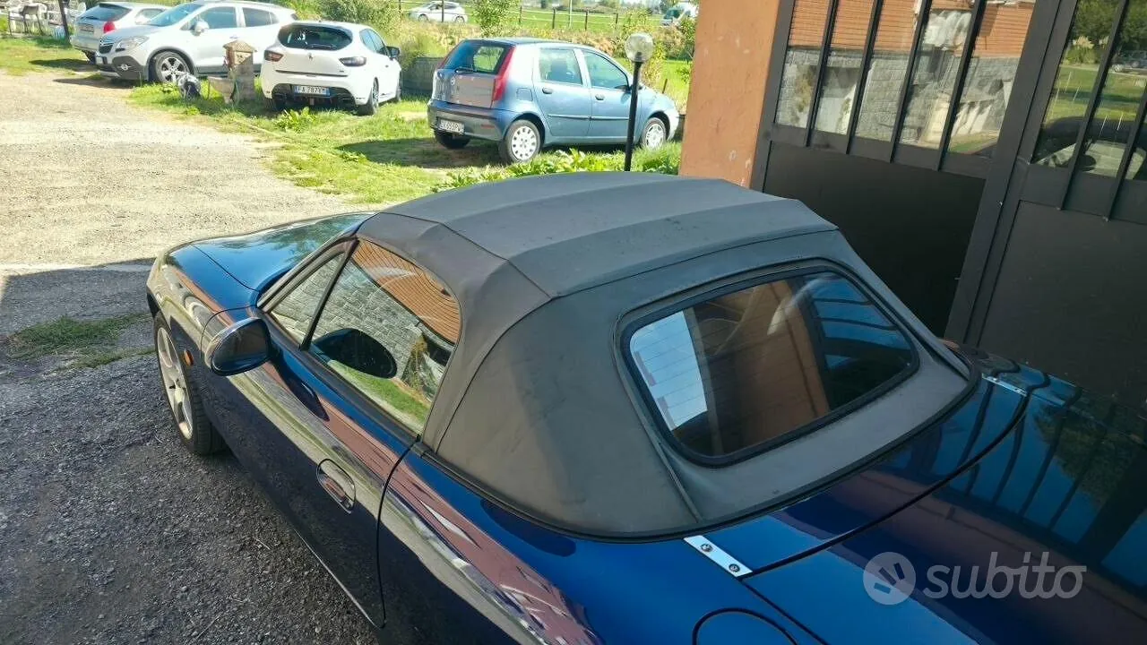 Mazda Mx-5 2003 photo 4