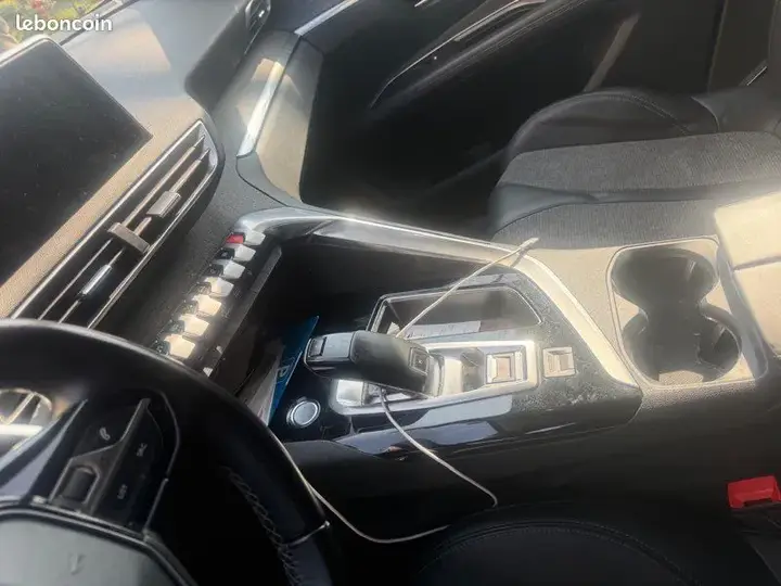 Peugeot 3008 2018 photo 3