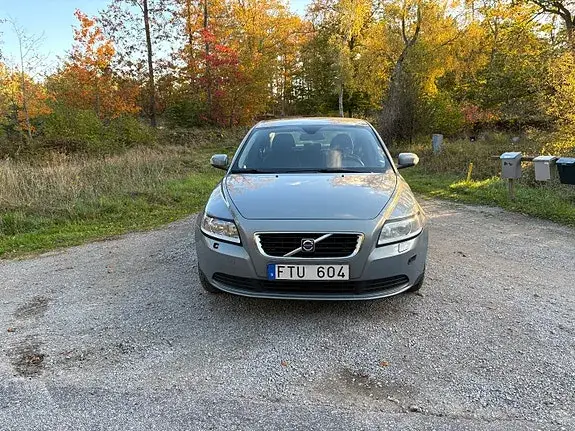 Volvo S40 2008 photo 2