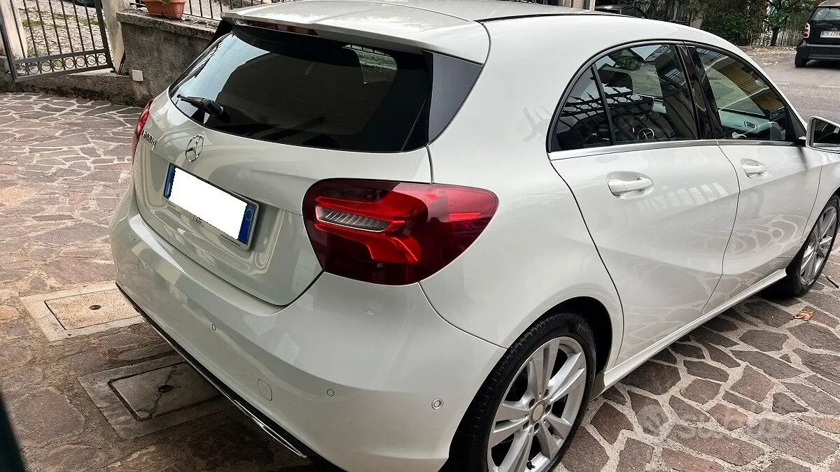 Mercedes-Benz A 200 2017 photo 3