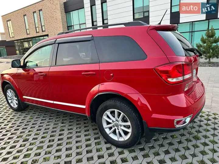 Dodge Journey 2012 photo 4
