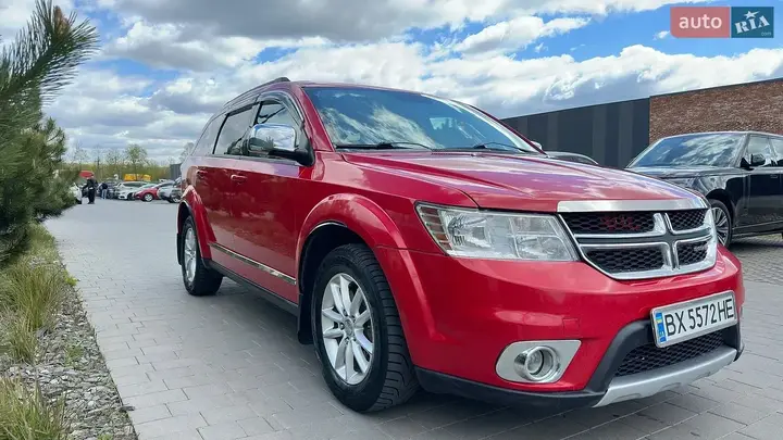 Dodge Journey 2012 photo 2