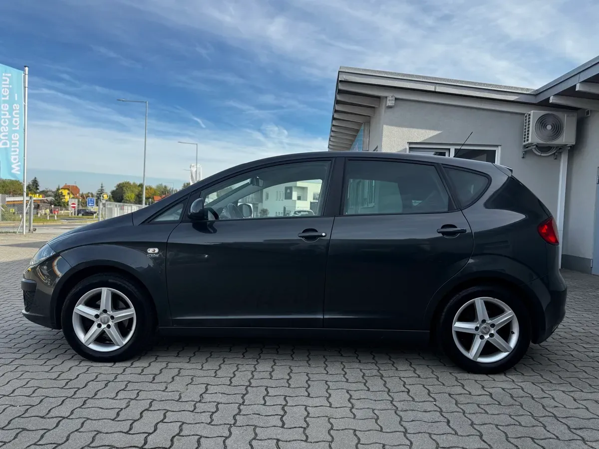 Seat Altea 2011 photo 3