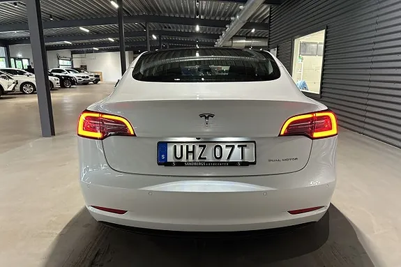 Tesla Model 3 2021 photo 5
