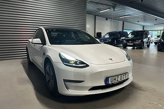 Tesla Model 3 2021 photo 3