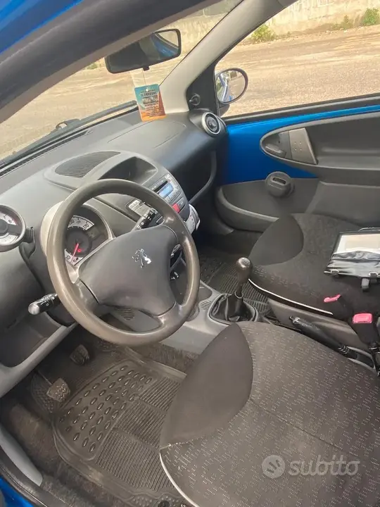 Peugeot 107 2010 photo 5