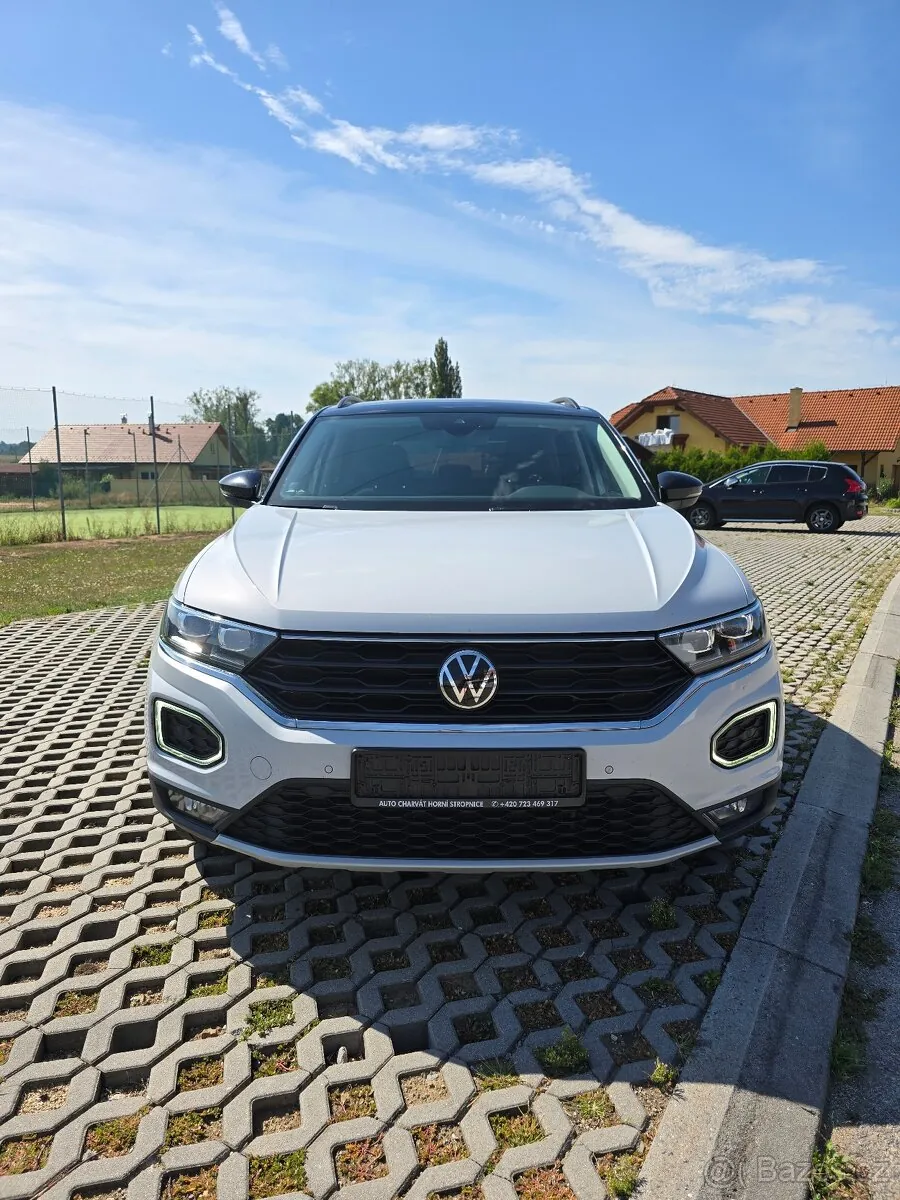 Volkswagen T-Roc 2022 photo 2