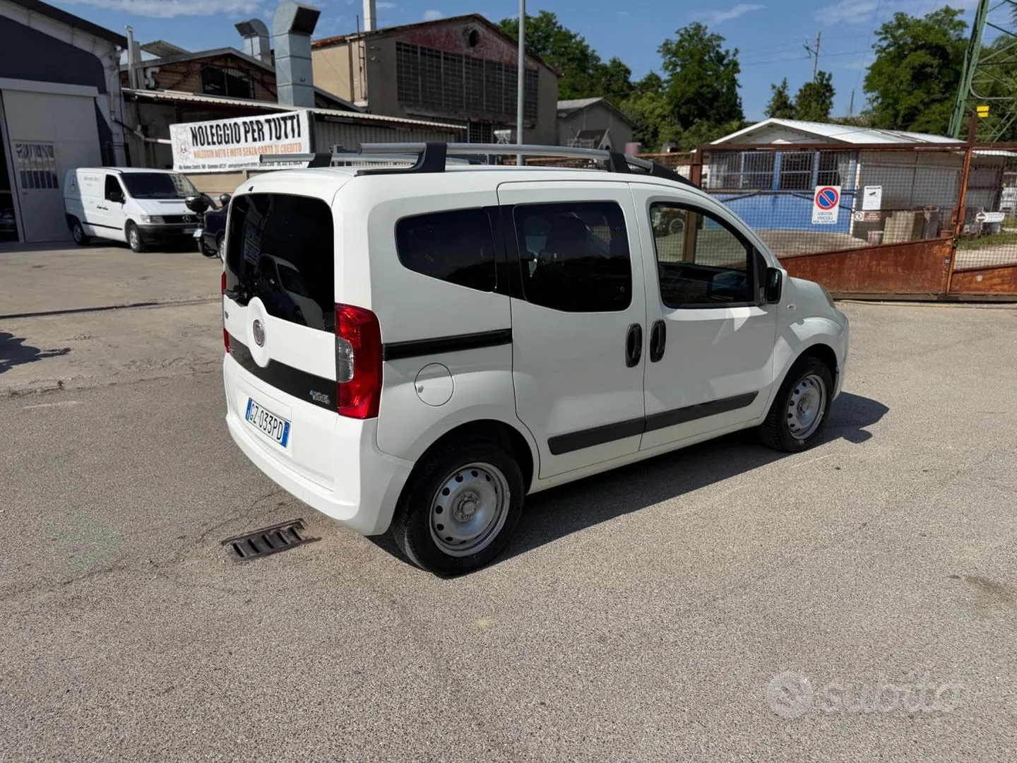 Fiat Fiorino 2013 photo 4