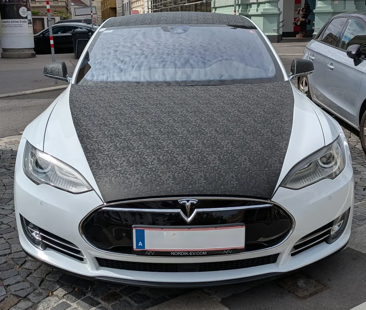 Tesla Model S 2016 photo 2