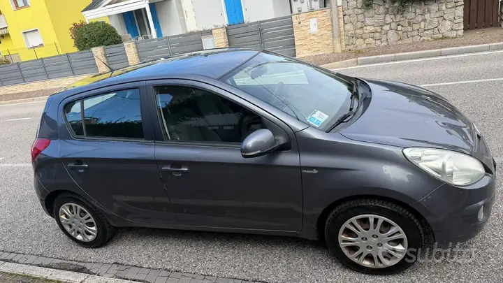 Hyundai I20 2011 photo 5