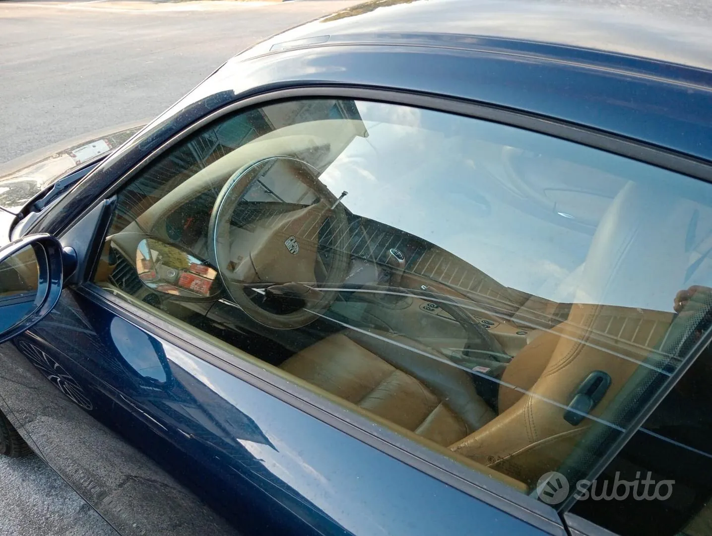 Porsche 911 Carrera 4 2000 photo 4