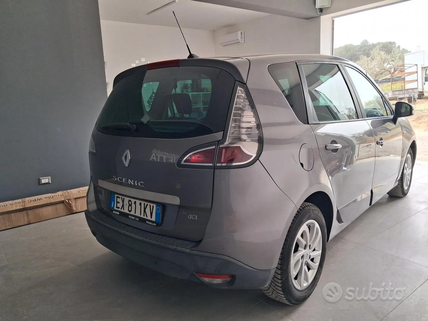 Renault Scenic 2014 photo 5