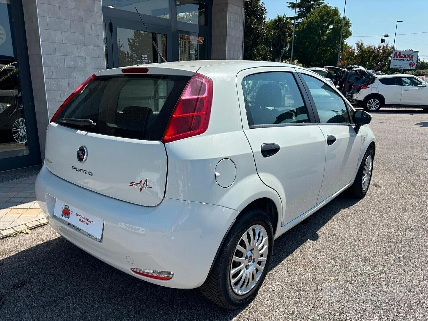 Fiat Punto 2015 photo 4