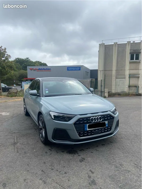 Audi A1 2023 photo 2