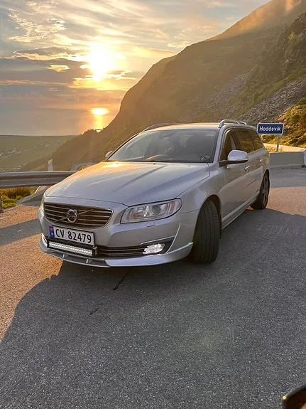 Volvo V70 2015 photo 2