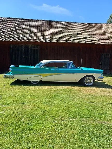 Ford Fairlane
