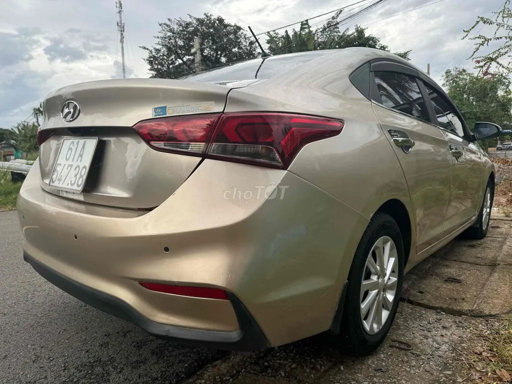 Hyundai Accent 2018 photo 4