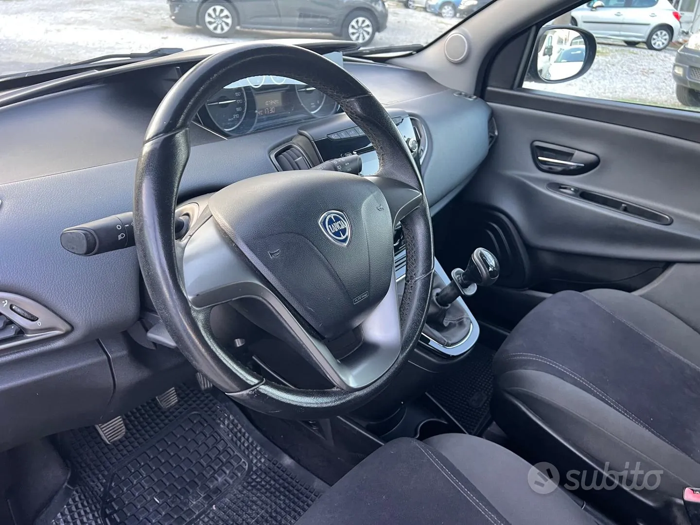 Lancia Ypsilon 2012 photo 5