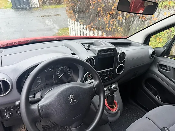 Peugeot Partner 2017 photo 2