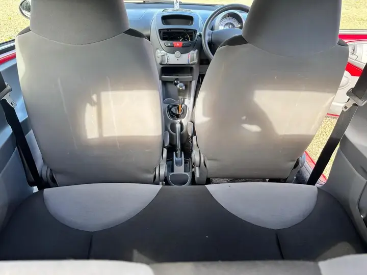 Peugeot 107 2008 photo 5