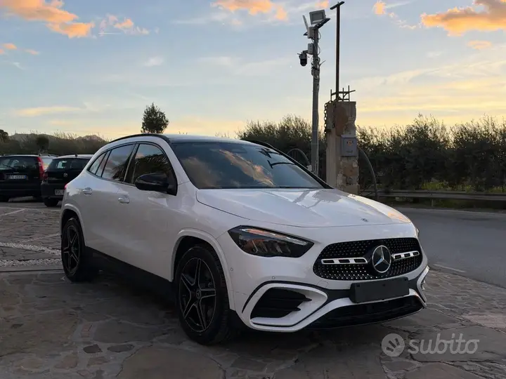 Mercedes-Benz Gla 2023 photo 3