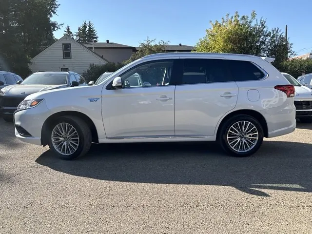 Mitsubishi Outlander 2022 photo 3