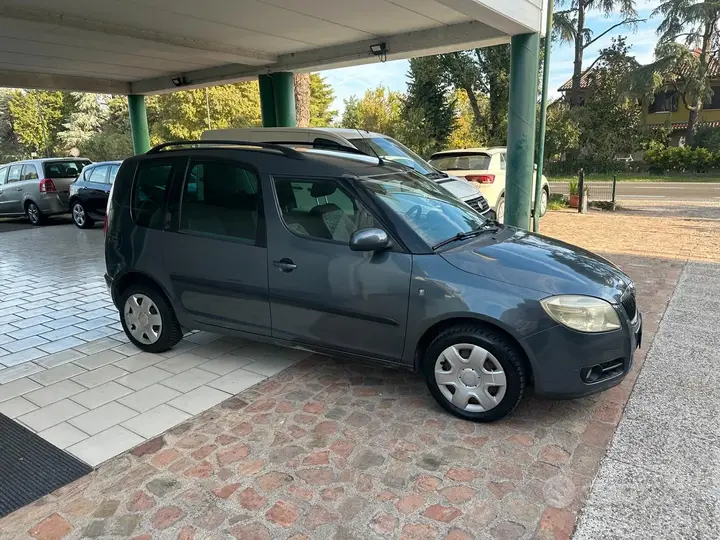 Skoda Roomster 2008 photo 4