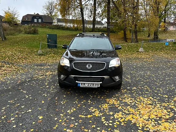 KG Mobility Korando 2013 photo 2