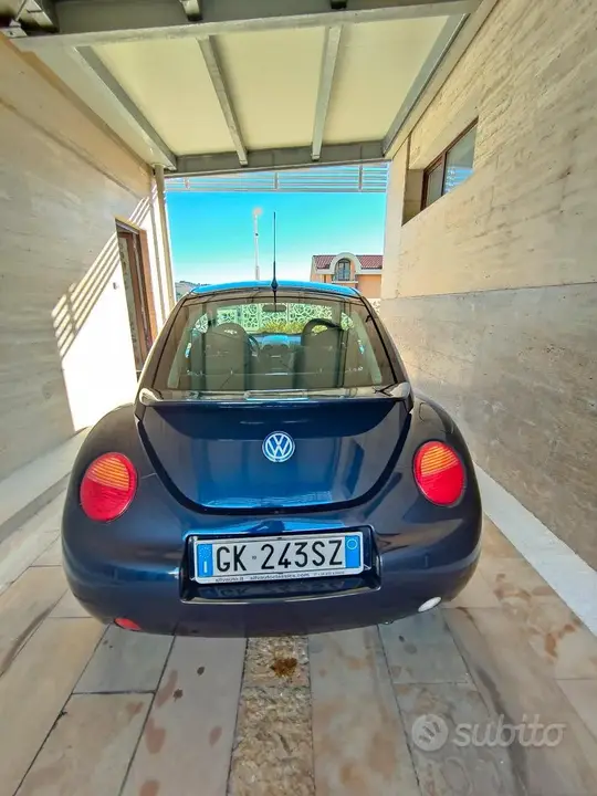 Volkswagen Beetle 2001 photo 4