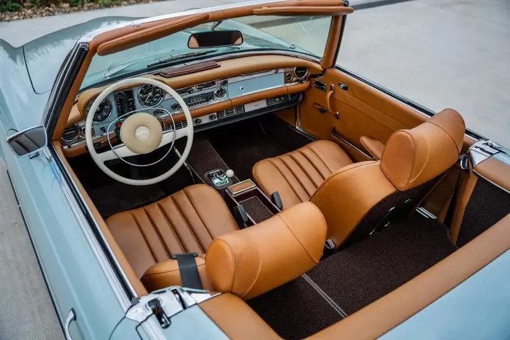 Mercedes-Benz 280 Sl 2026 photo 3